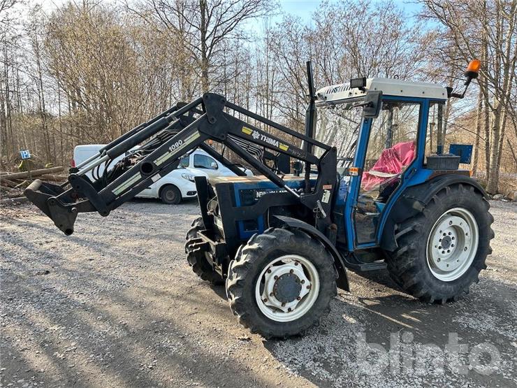 Traktor NEW HOLLAND 45-66/3435 - industritorget.se